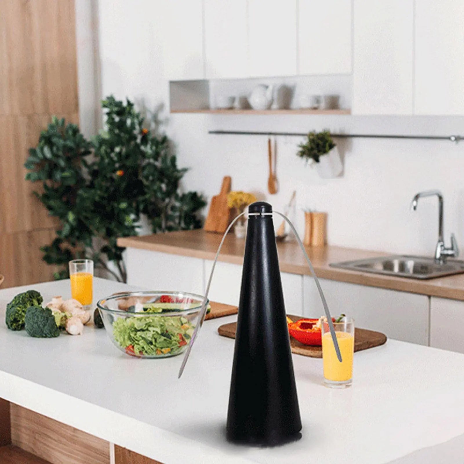 🪰 Fly Repeller Table Fan – Portable USB or Battery Powered Insect Repellent Fan SmartPursue™